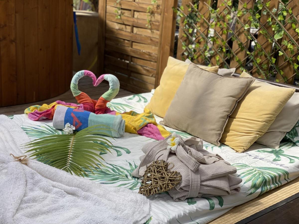 Lykke Suite Spa Sauna Piscina Y Jardin Buzanada Extérieur photo