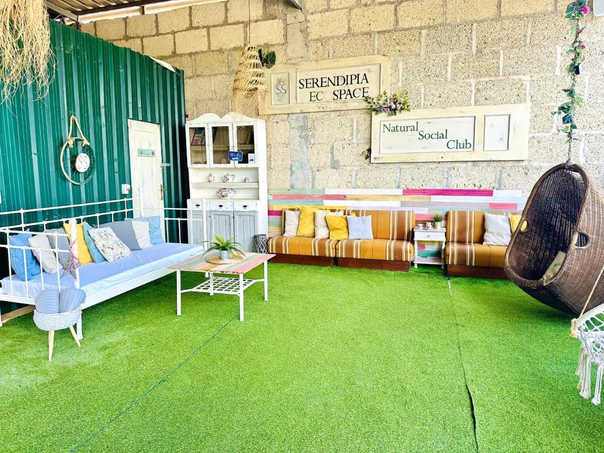 Lykke Suite Spa Sauna Piscina Y Jardin Buzanada Extérieur photo
